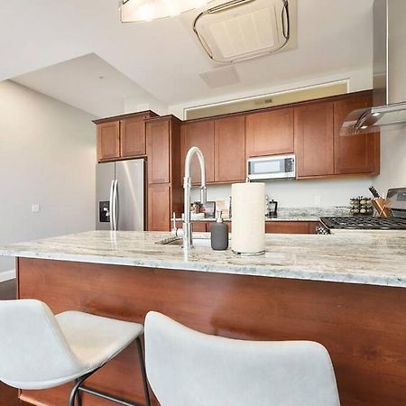 Hostwise Stays - The Washington At Chatham - Free Parking, Private Gym, Skyline Views! Pittsburgh Kültér fotó
