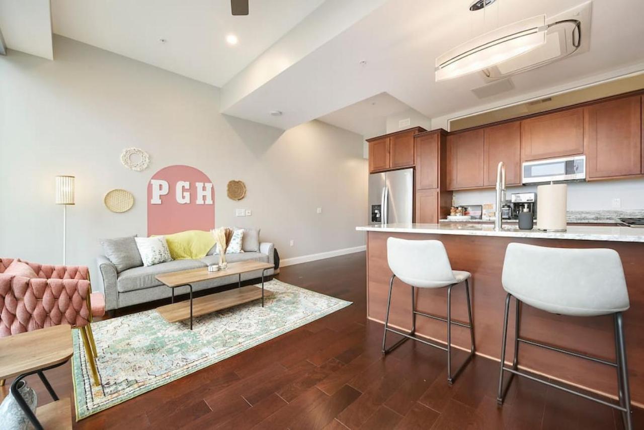 Hostwise Stays - The Washington At Chatham - Free Parking, Private Gym, Skyline Views! Pittsburgh Kültér fotó