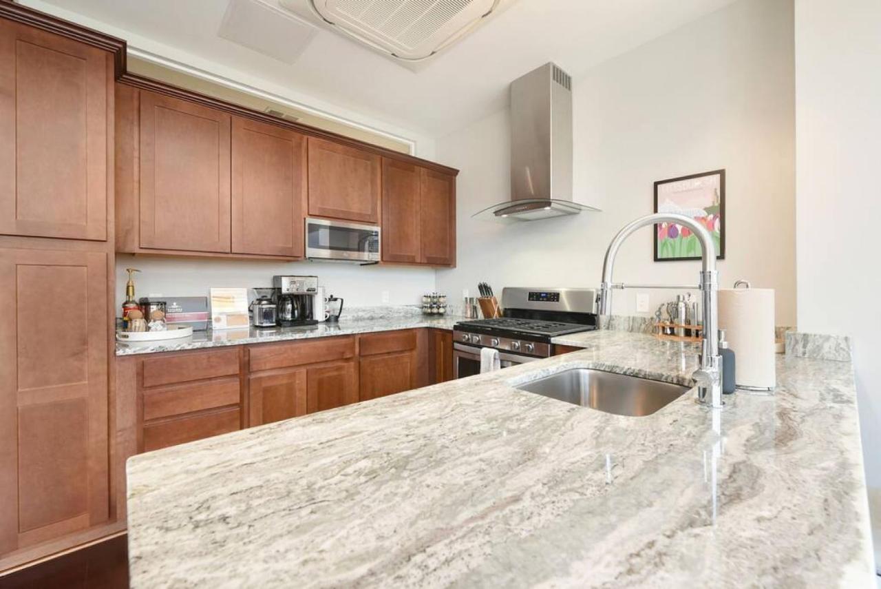 Hostwise Stays - The Washington At Chatham - Free Parking, Private Gym, Skyline Views! Pittsburgh Kültér fotó