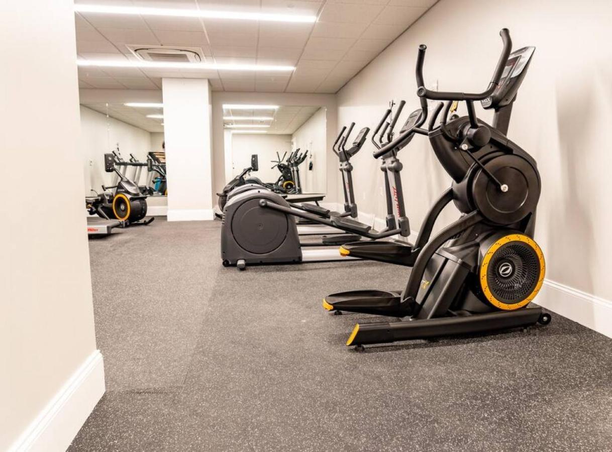 Hostwise Stays - The Washington At Chatham - Free Parking, Private Gym, Skyline Views! Pittsburgh Kültér fotó